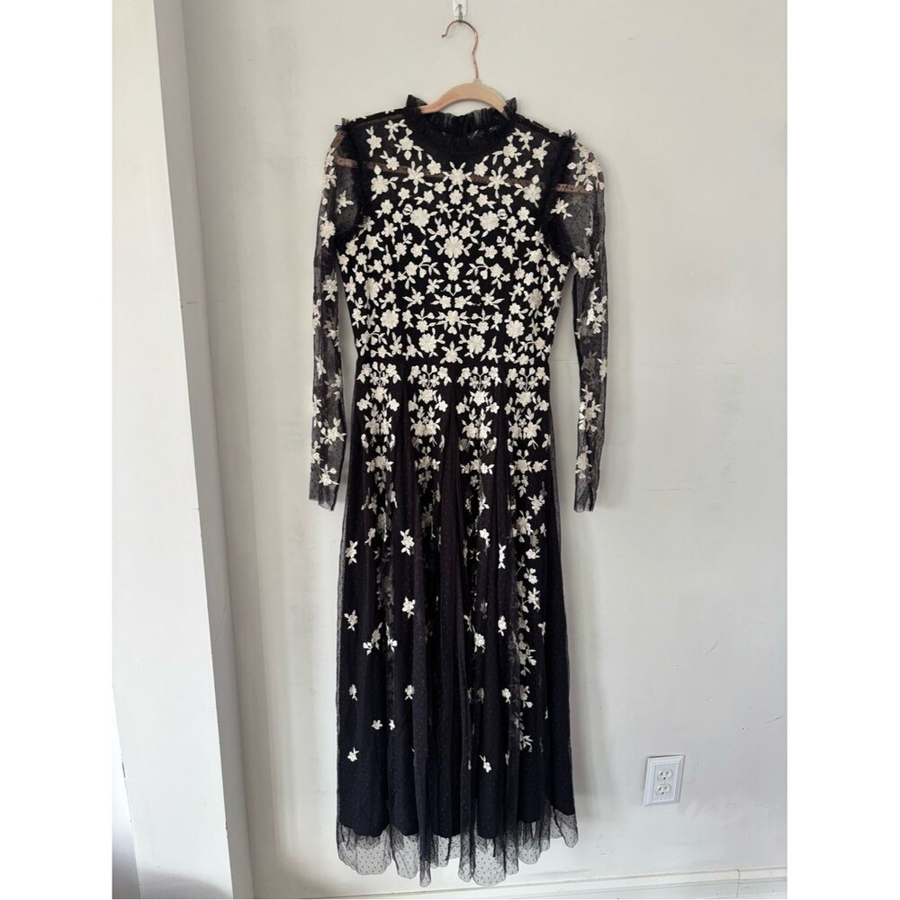 Tolani XS Black Floral Embroidered Lace Long Sleeve Dress